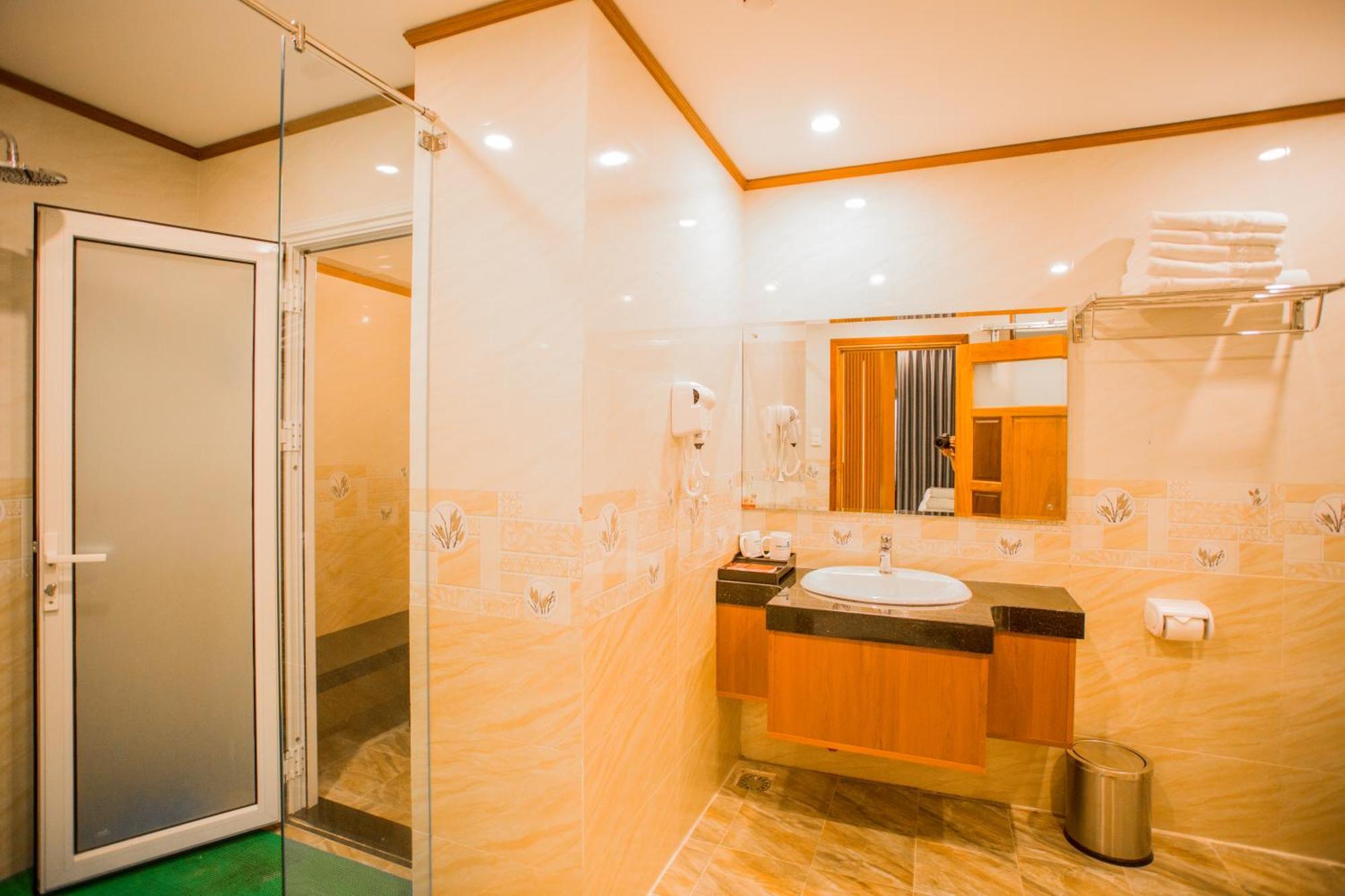 Lien Do Star Hotel Bao Loc Dış mekan fotoğraf